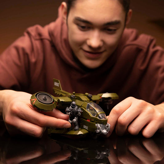 MEGA Halo UNSC Hornet Recon AIrcraft Building Toy With 2 Micro Action Figures (293 Pcs)